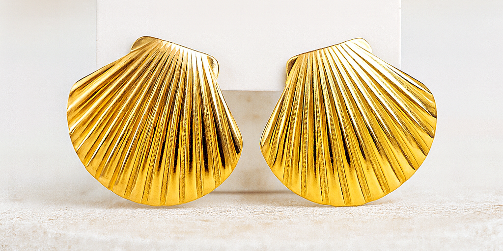 20251208_1502_Gold Shell Earrings_remix_01kbymrwycf6t8r8e065zdweac